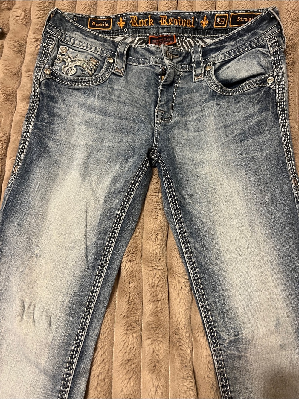 Rock Revival Women's Faded Blue Skinny Jeans with Embroidered Pocket